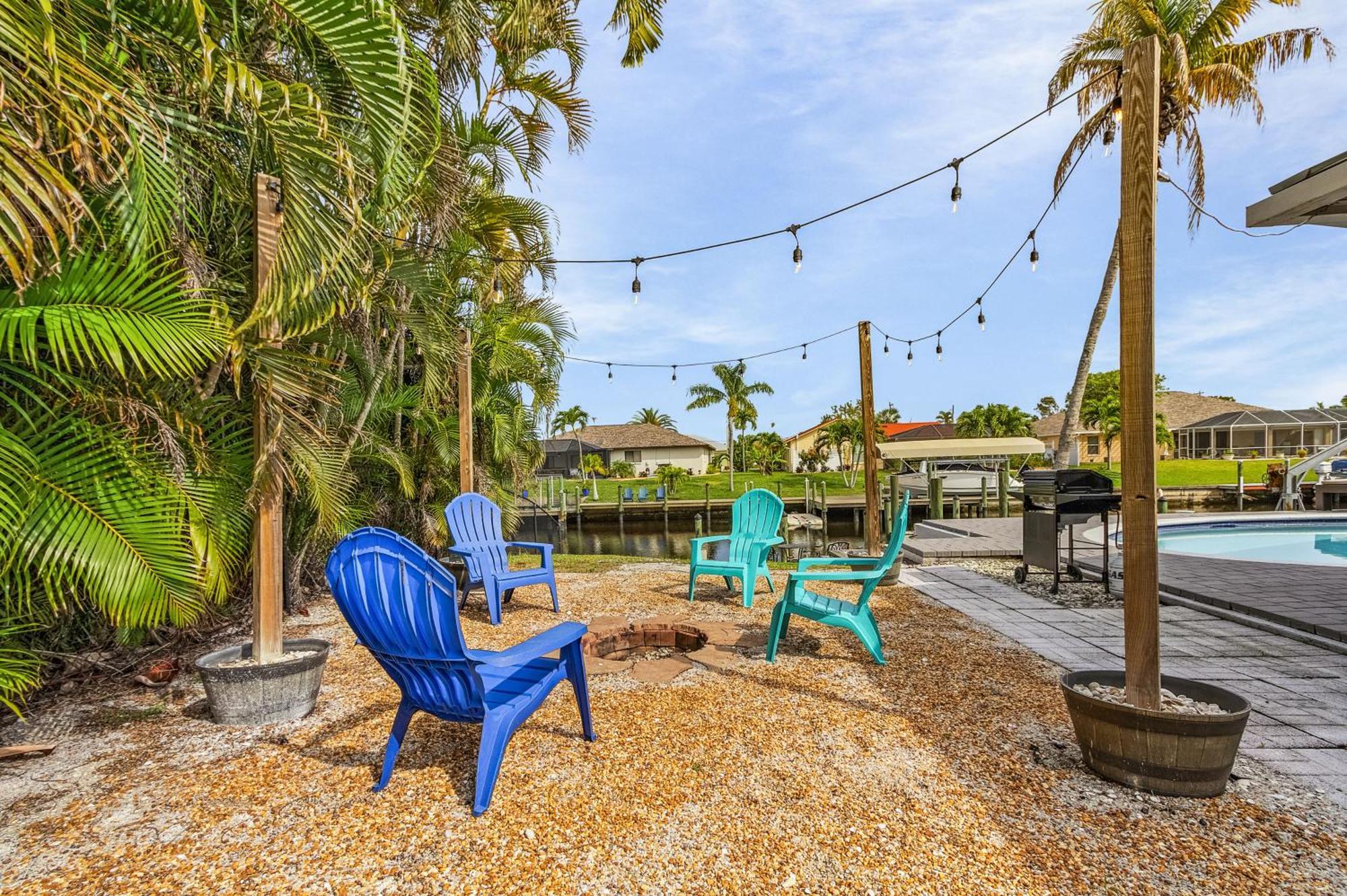 Canal-Front Oasis With Dock And Kayaks In Cape Coral! Exterior foto